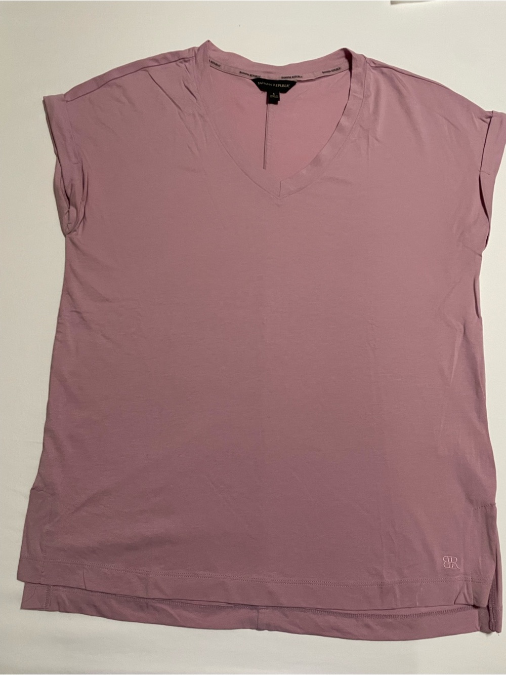 Banana Republic V-Neck Short Sleeve Tee - Dusty Mauve